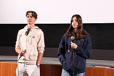 DRAWN - Gezogen ins Gezeichnete